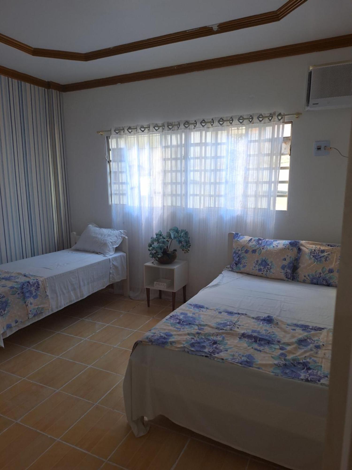 Quarto Triplo Com Banheiro Em Pousada E Restaurante 马瑙斯 外观 照片