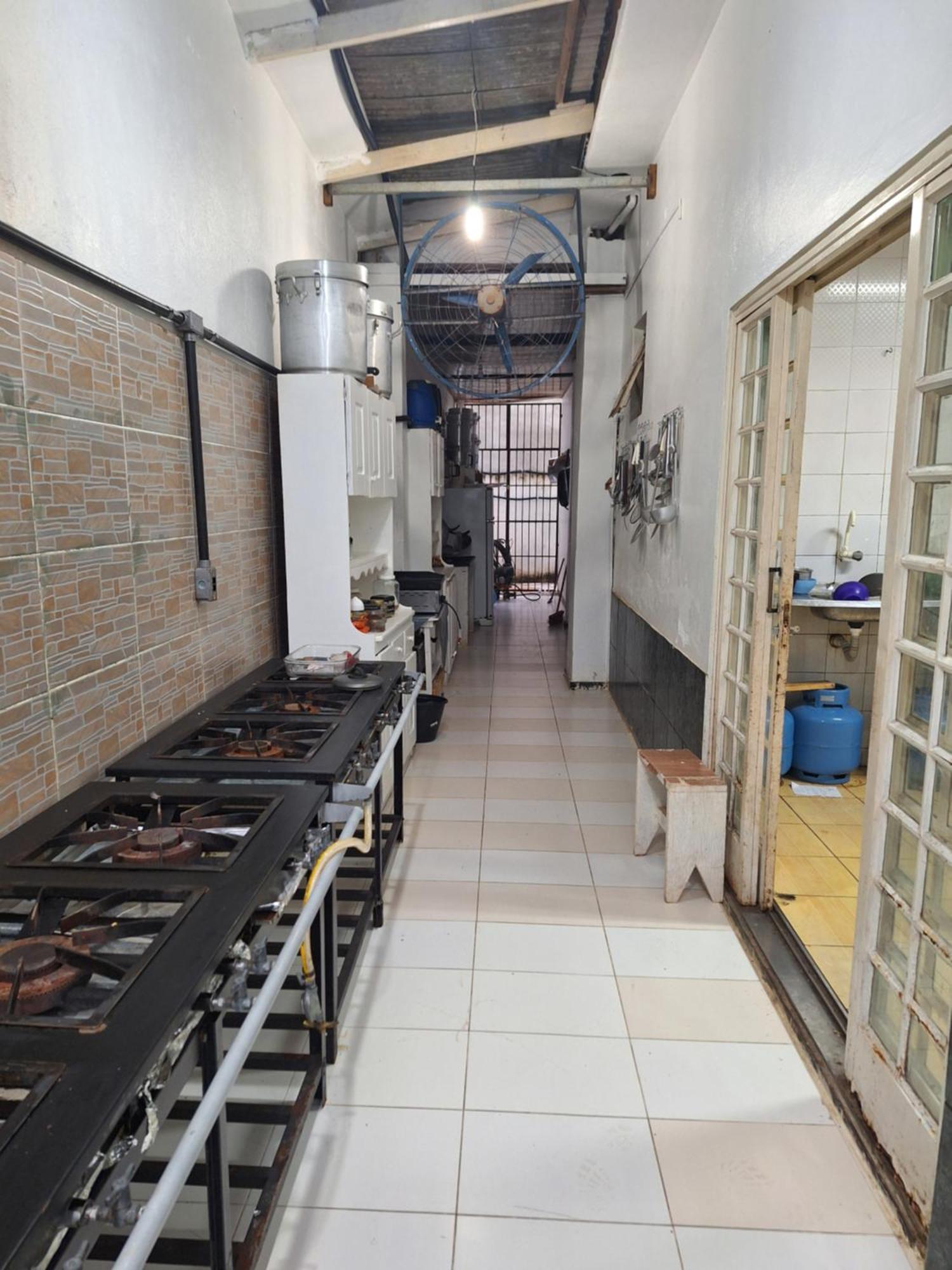 Quarto Triplo Com Banheiro Em Pousada E Restaurante 马瑙斯 外观 照片