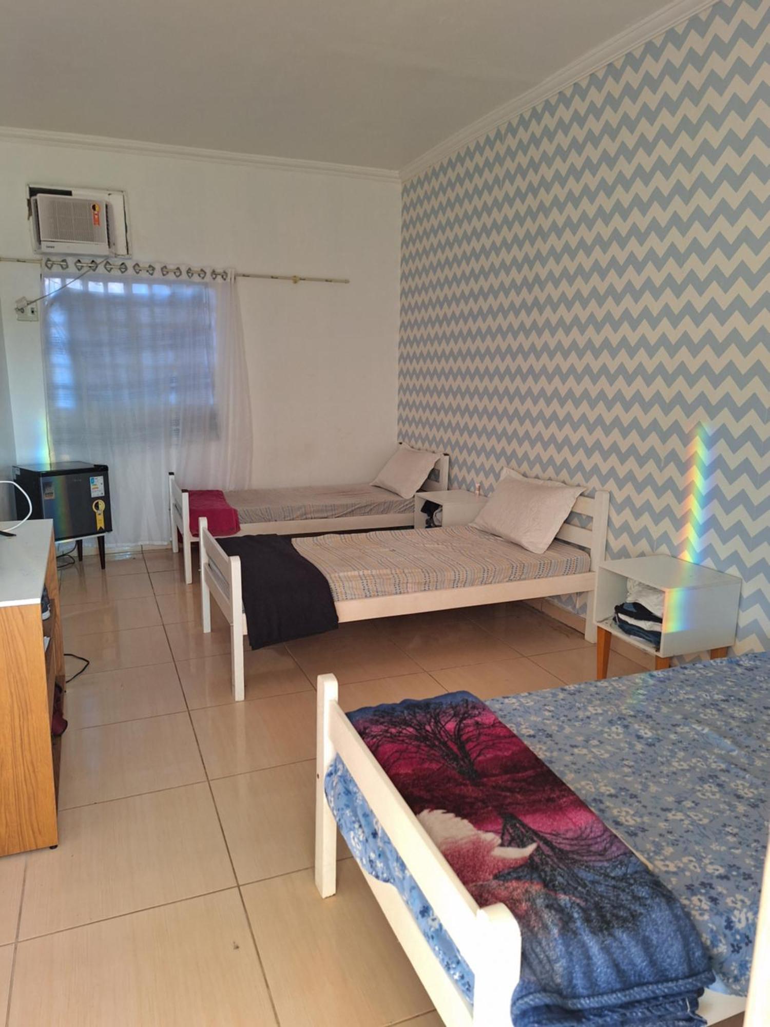 Quarto Triplo Com Banheiro Em Pousada E Restaurante 马瑙斯 外观 照片